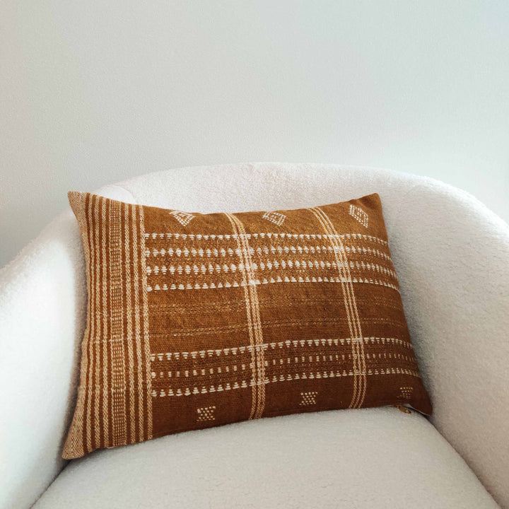 Amber Woolen Lumbar